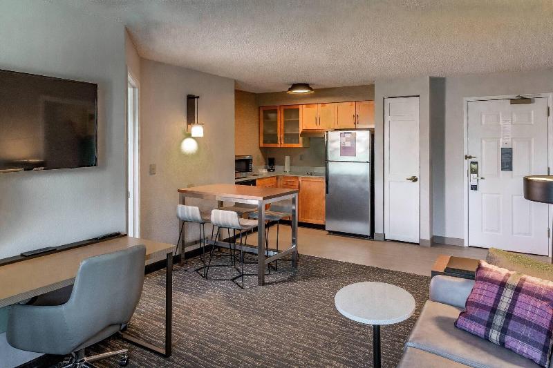 هتل Residence Inn By Marriott Anchorage Midtown