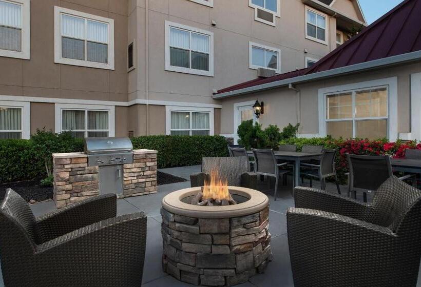 هتل Residence Inn Chico
