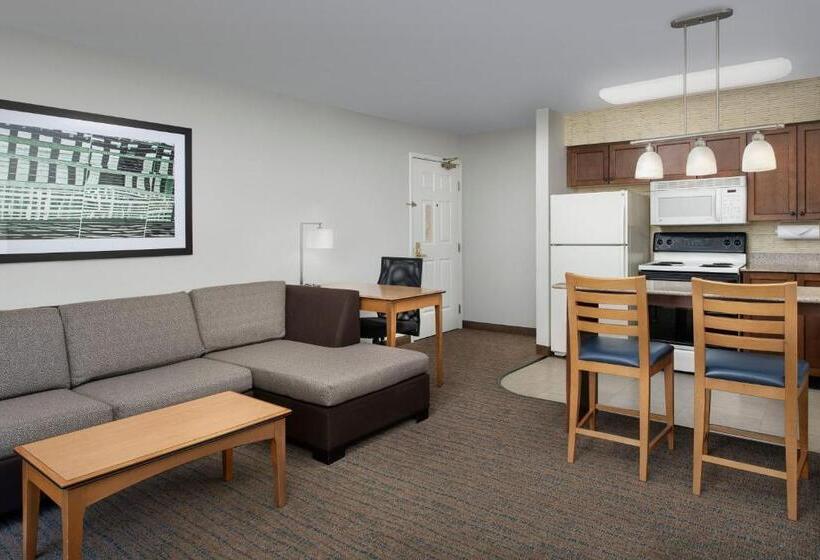 هتل Residence Inn Chico