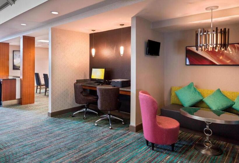 هتل Residence Inn Huntsville