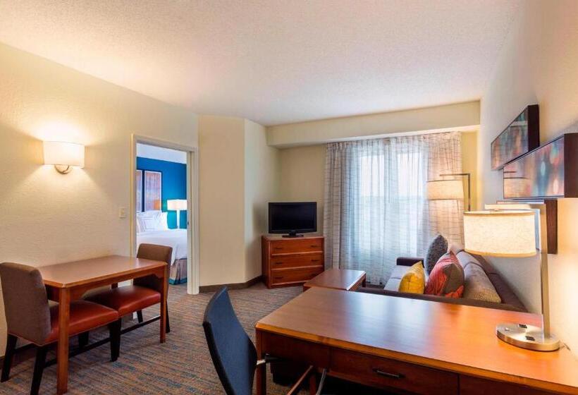 هتل Residence Inn Louisville Northeast