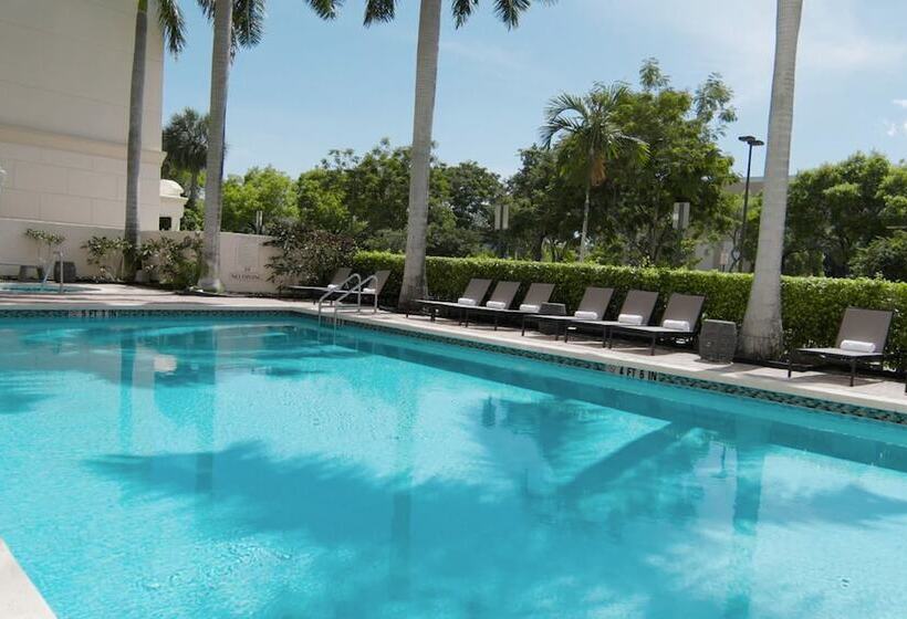 هتل Residence Inn By Marriott Miami Aventura Mall