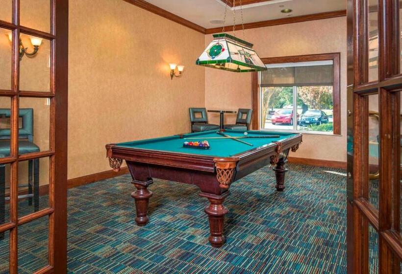 هتل Residence Inn By Marriott Norfolk Airport
