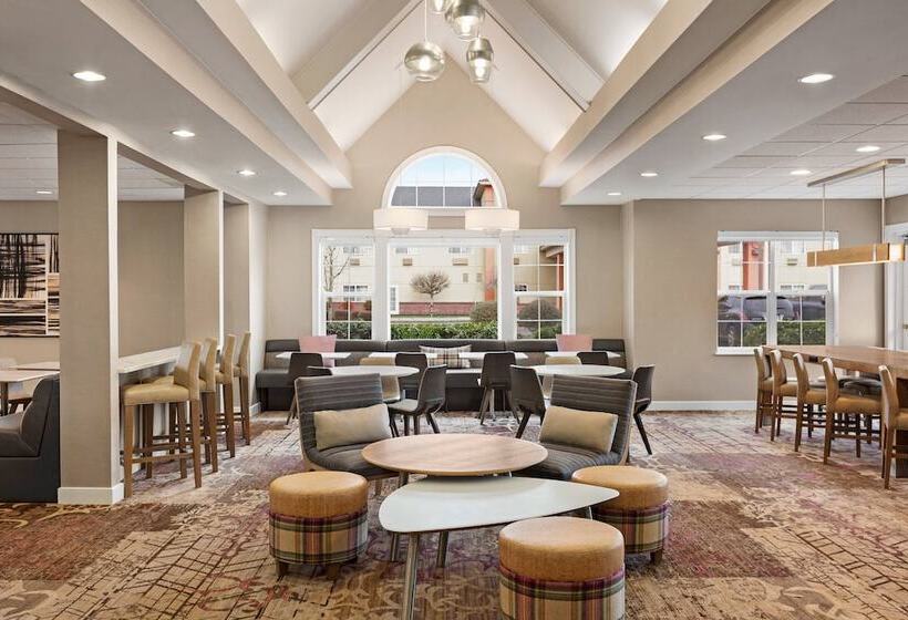 فندق Residence Inn Salem