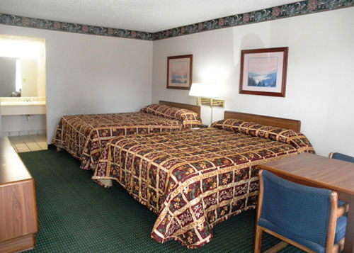 هتل Rodeway Inn Blue Springs