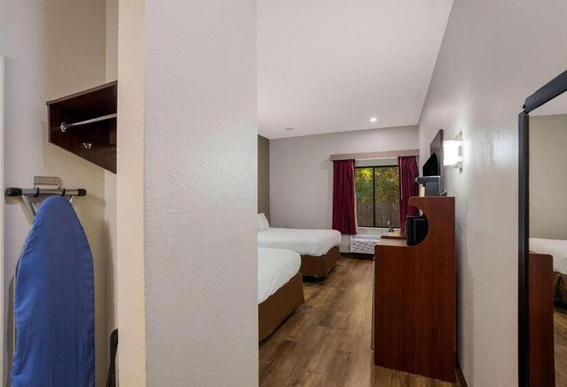 فندق Rodeway Inn