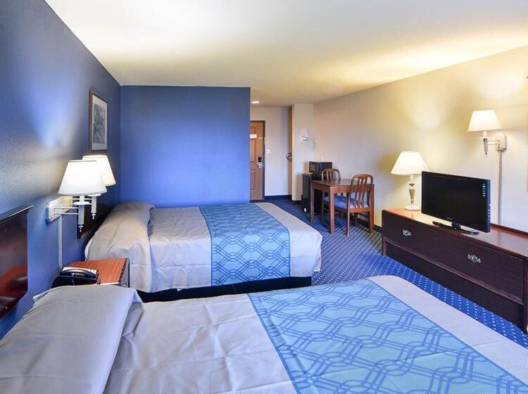 בית מלון כפרי Rodeway Inn Carrollton I 35e