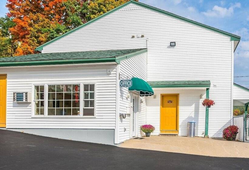 هتل Rodeway Inn Lake George Outlets