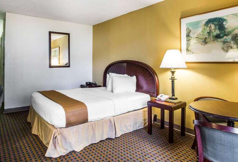 فندق Rodeway Inn & Suites