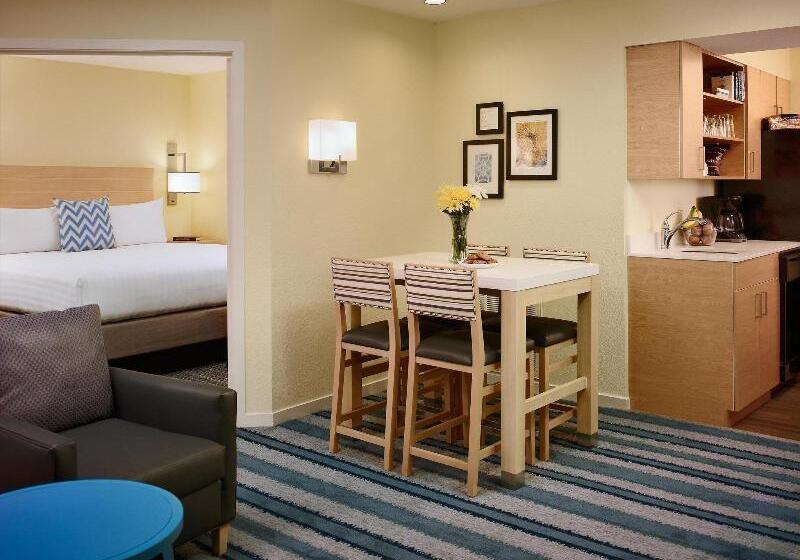 هتل Sonesta Es Suites St. Louis Westport