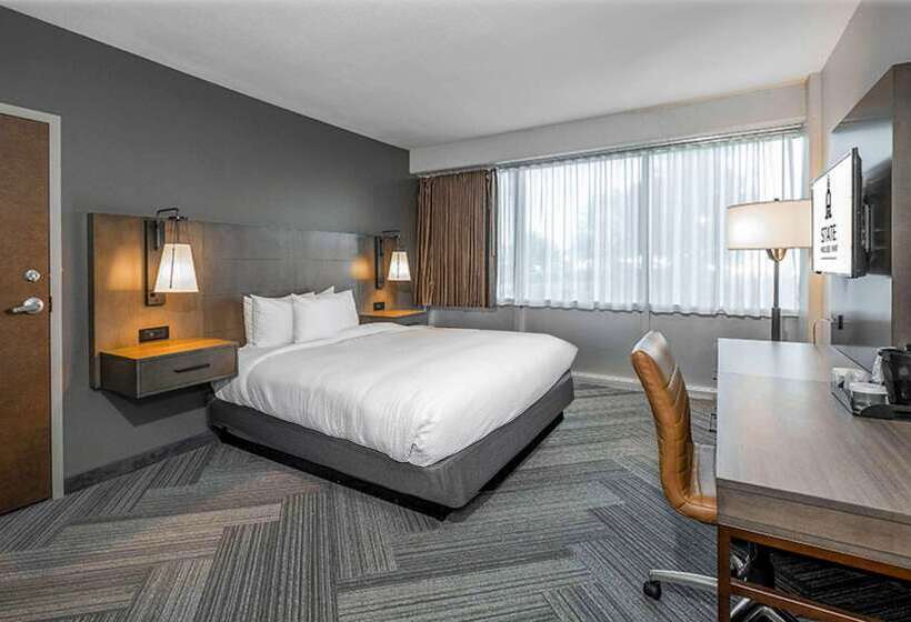 هتل State House Inn