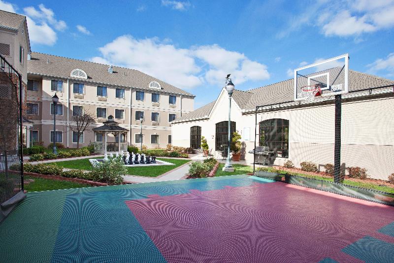 هتل Staybridge Suites Columbus Airport By Ihg