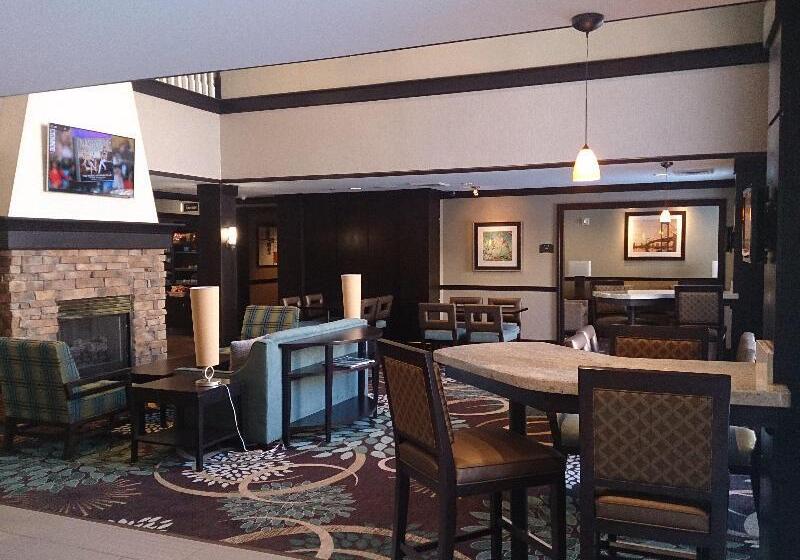 هتل Staybridge Suites Columbus Airport By Ihg