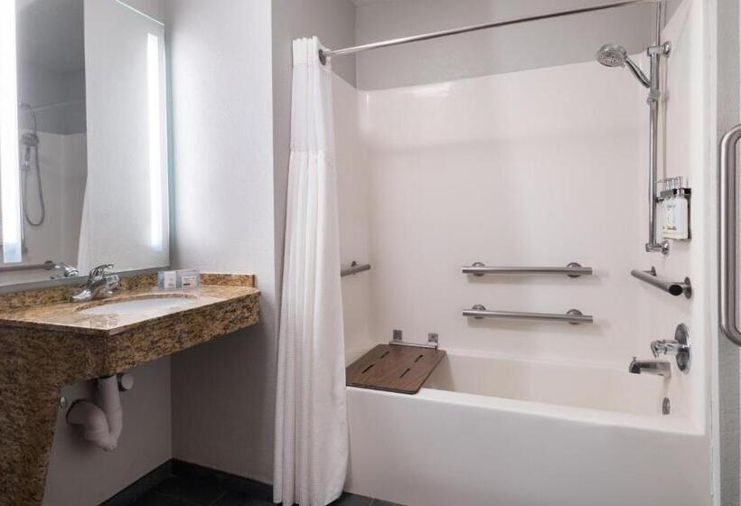 هتل Staybridge Suites Columbus Dublin, An Ihg