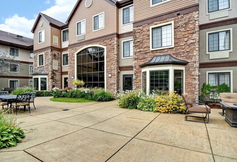 هتل Staybridge Suites Grand Rapids Kentwood, An Ihg