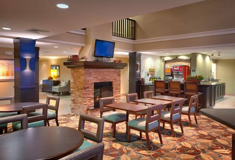 호텔 Staybridge Suites Peoria Downtown, An Ihg