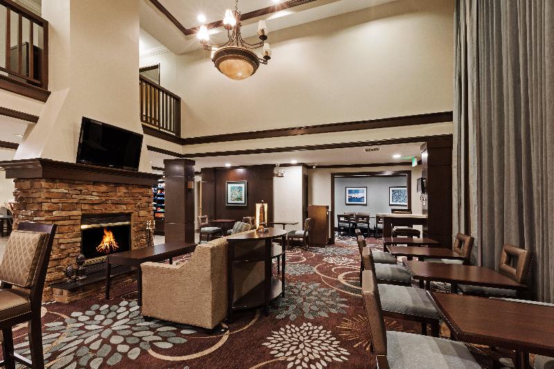 هتل Staybridge Suites Tulsa Woodland Hills, An Ihg