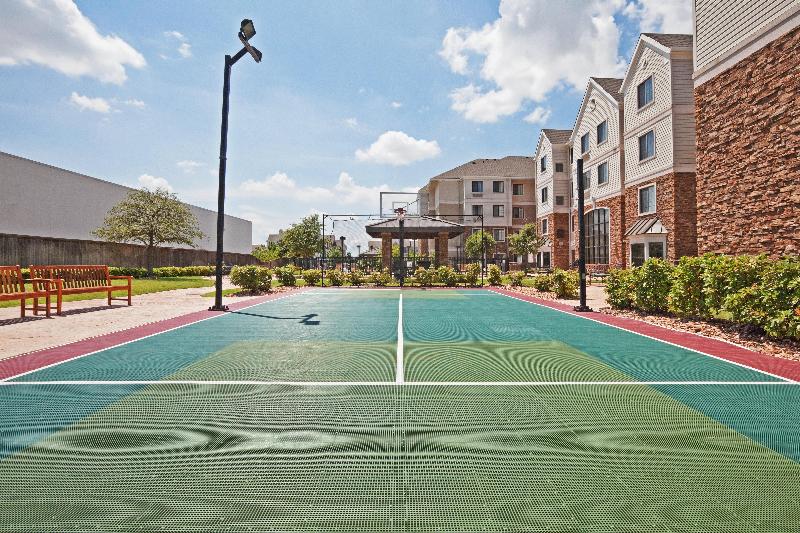 هتل Staybridge Suites Tulsa Woodland Hills, An Ihg