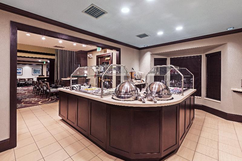 هتل Staybridge Suites Tulsa Woodland Hills, An Ihg