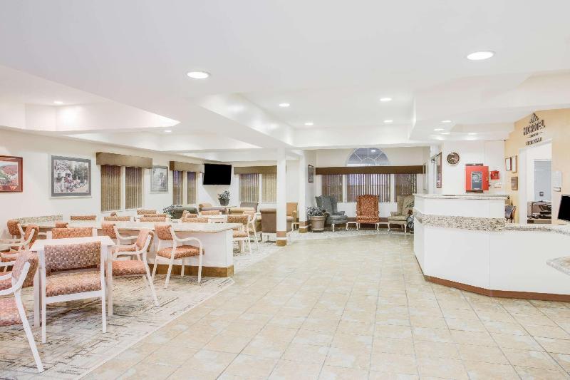 Surestay Hotel By Best Western Christiansburg Blacksburg
