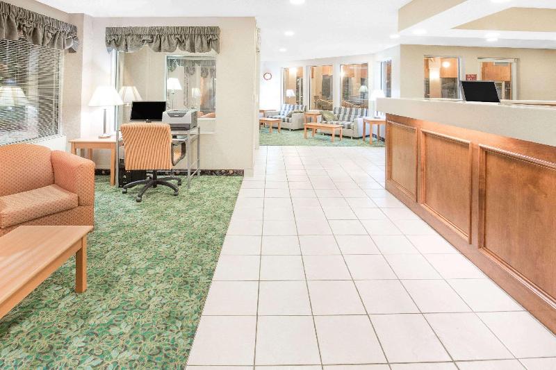 Surestay Plus Hotel By Best Western Redding