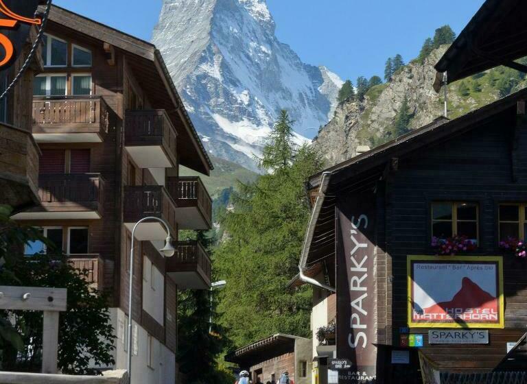 בית מלון כפרי The Matterhorn Hostel Zermatt