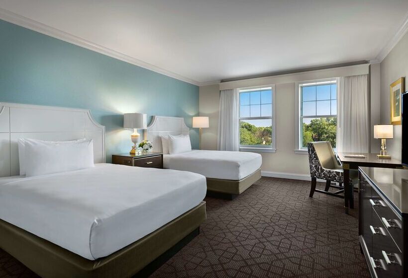 هتل The Royal Sonesta Chase Park Plaza St. Louis