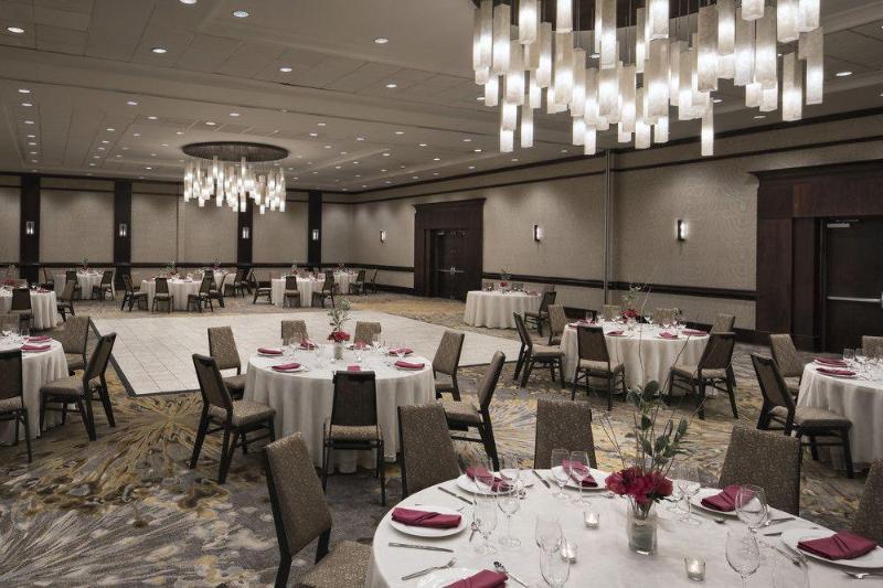 هتل The Westin Mount Laurel