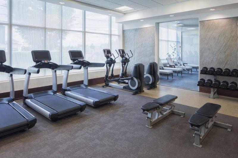 هتل The Westin Mount Laurel