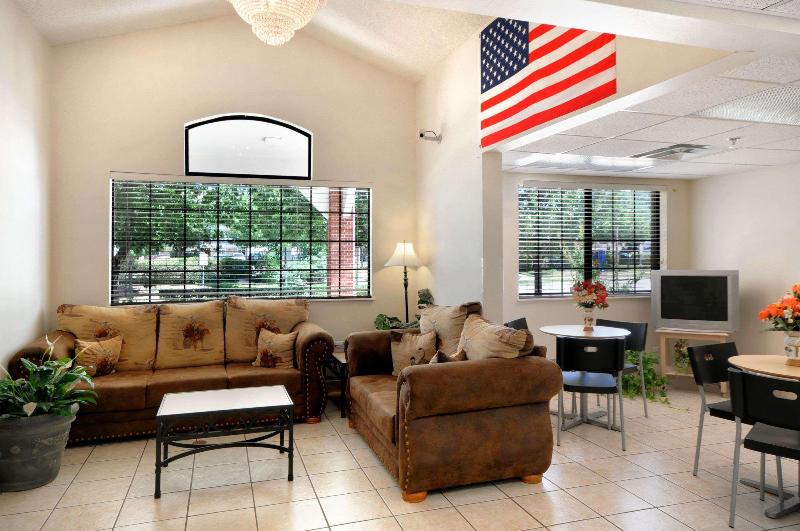Microtel Inn & Suites By Wyndham Arlington/dallas Area