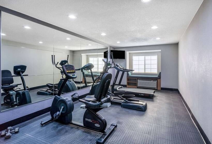Microtel Inn & Suites By Wyndham Burlington