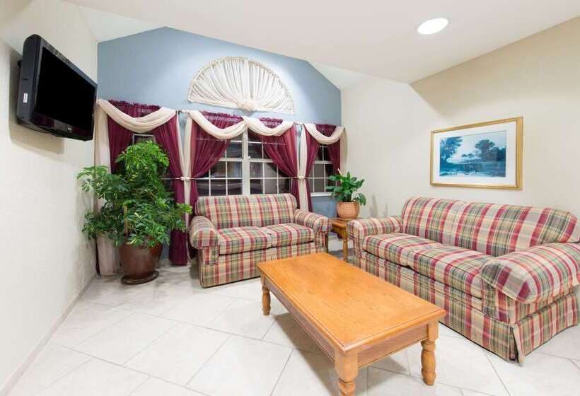 Microtel Inn Georgetown   Lexington North