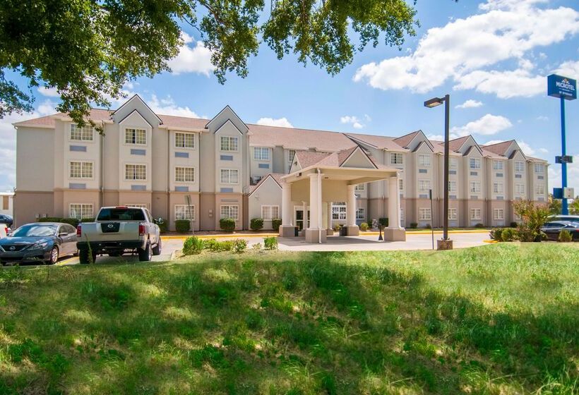 Microtel Inn And Suites Lafayette