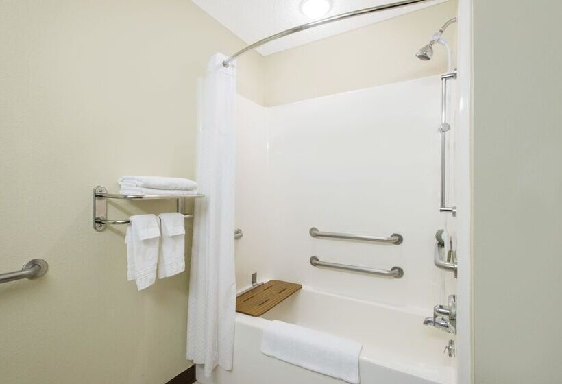 Microtel Inn & Suites By Wyndham Seneca Falls