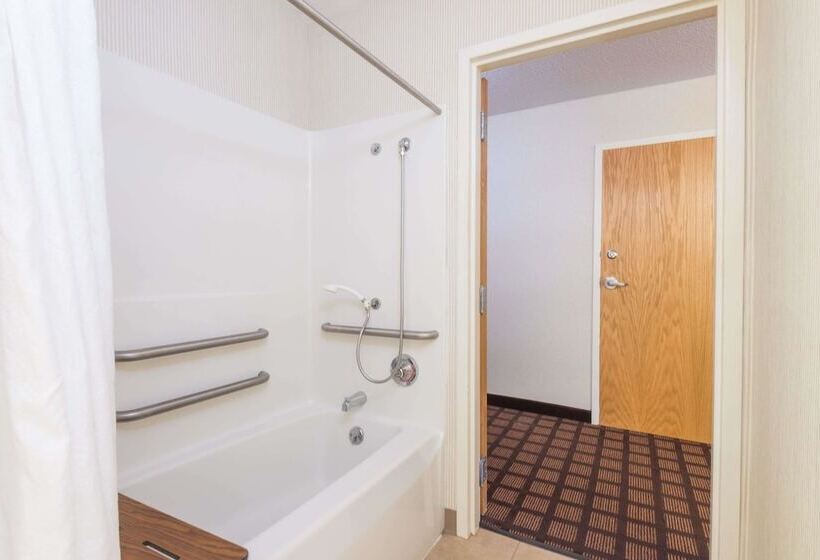 Microtel Inn & Suites By Wyndham Uncasville Casino Area