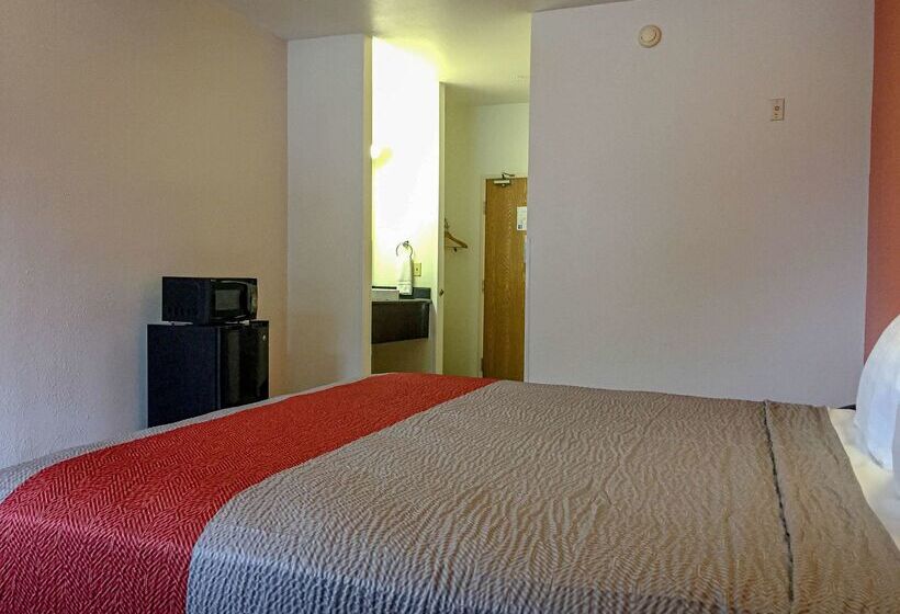 Motel 6 Woodway, Tx