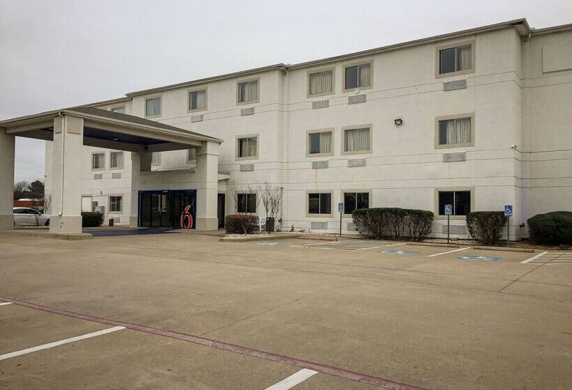 Motel 6 Woodway, Tx