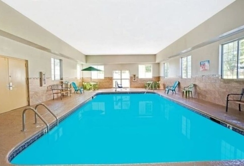 مُتل Microtel Inn & Suites By Wyndham Detroit Roseville