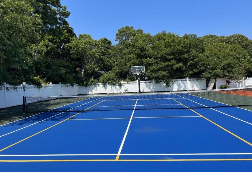 مُتل Sunbird Cape Cod Resort