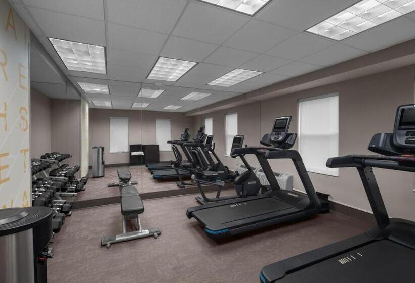 Residence Inn Long Island Holtsville