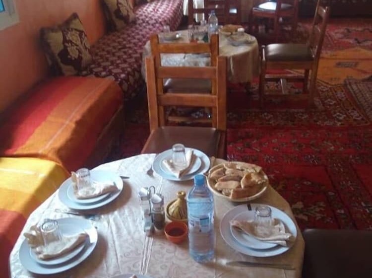 Dar Almanadir Todra   Hostel