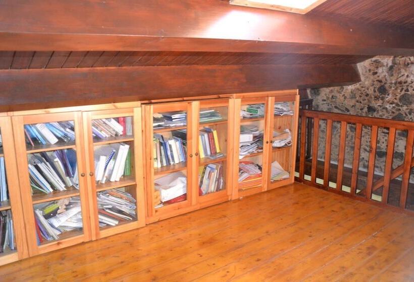 مبيت وإفطار La Roccia