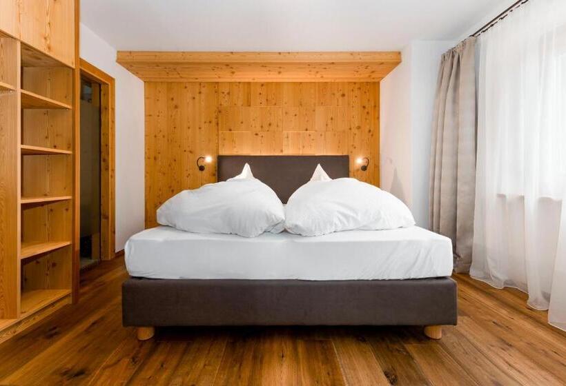 Garni Hotel Geier