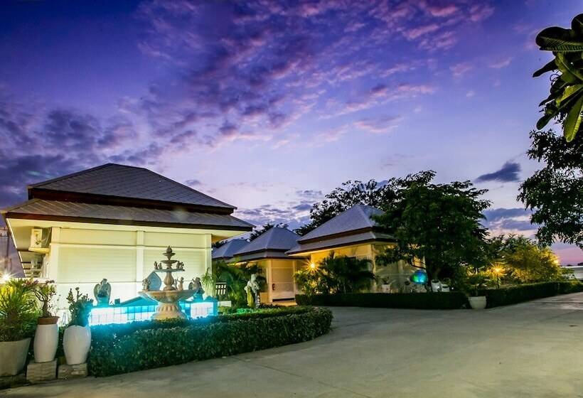 호텔 Bualuang Boutique Resort