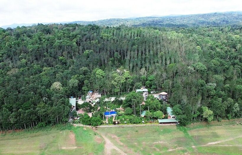 酒店 Coorg Jungle Camp Backwater Resort