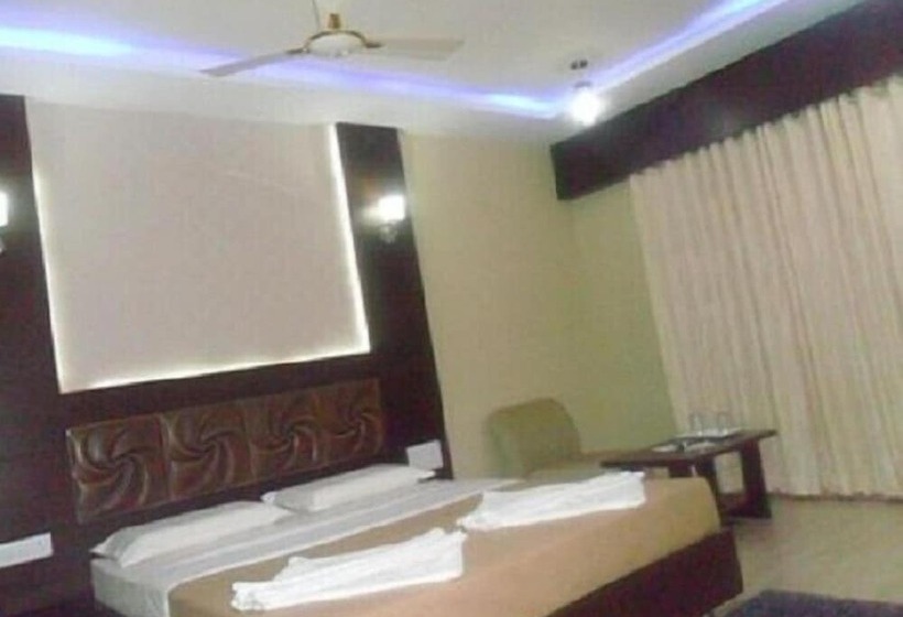 호텔 Iroomz Vaishali Residency