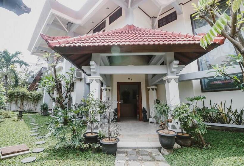 هتل Reddoorz Syariah Near Gelora Delta Sidoarjo
