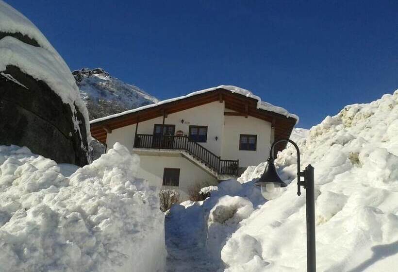 فندق ريفى Agriturismo Il Runch