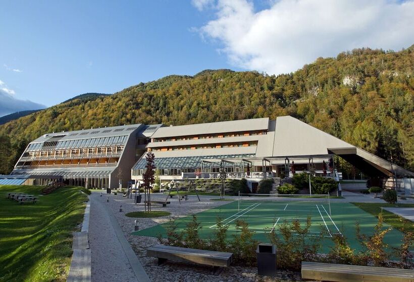 هتل Spik Alpine Resort