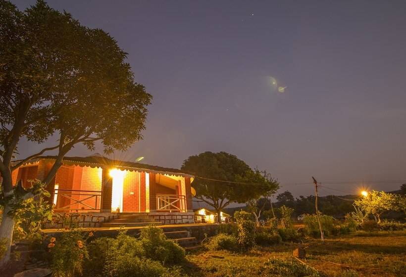 ホテル Wow Stayz2 Pachmarhi Foothill Cottages